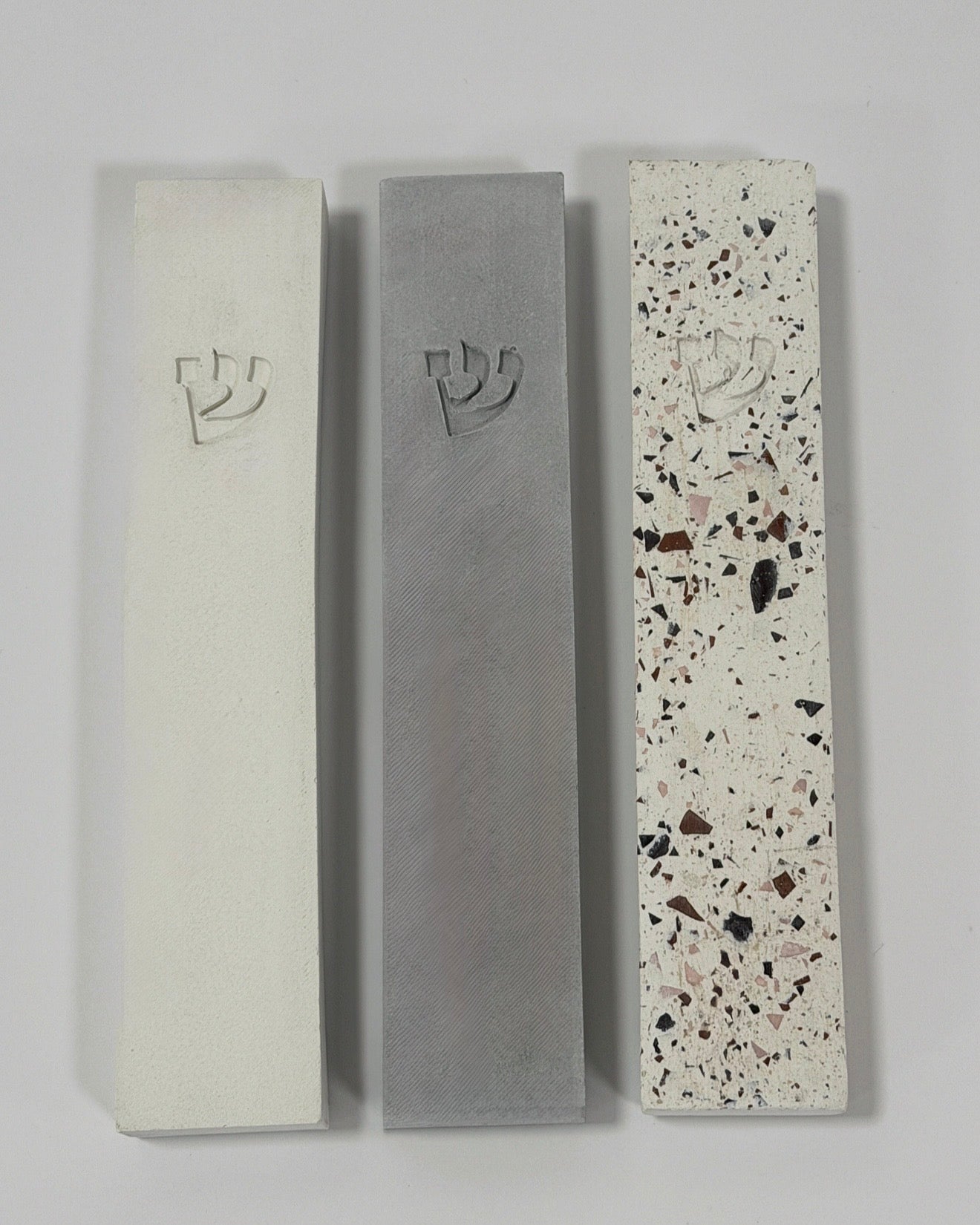 מזוזת ארי | גדולה